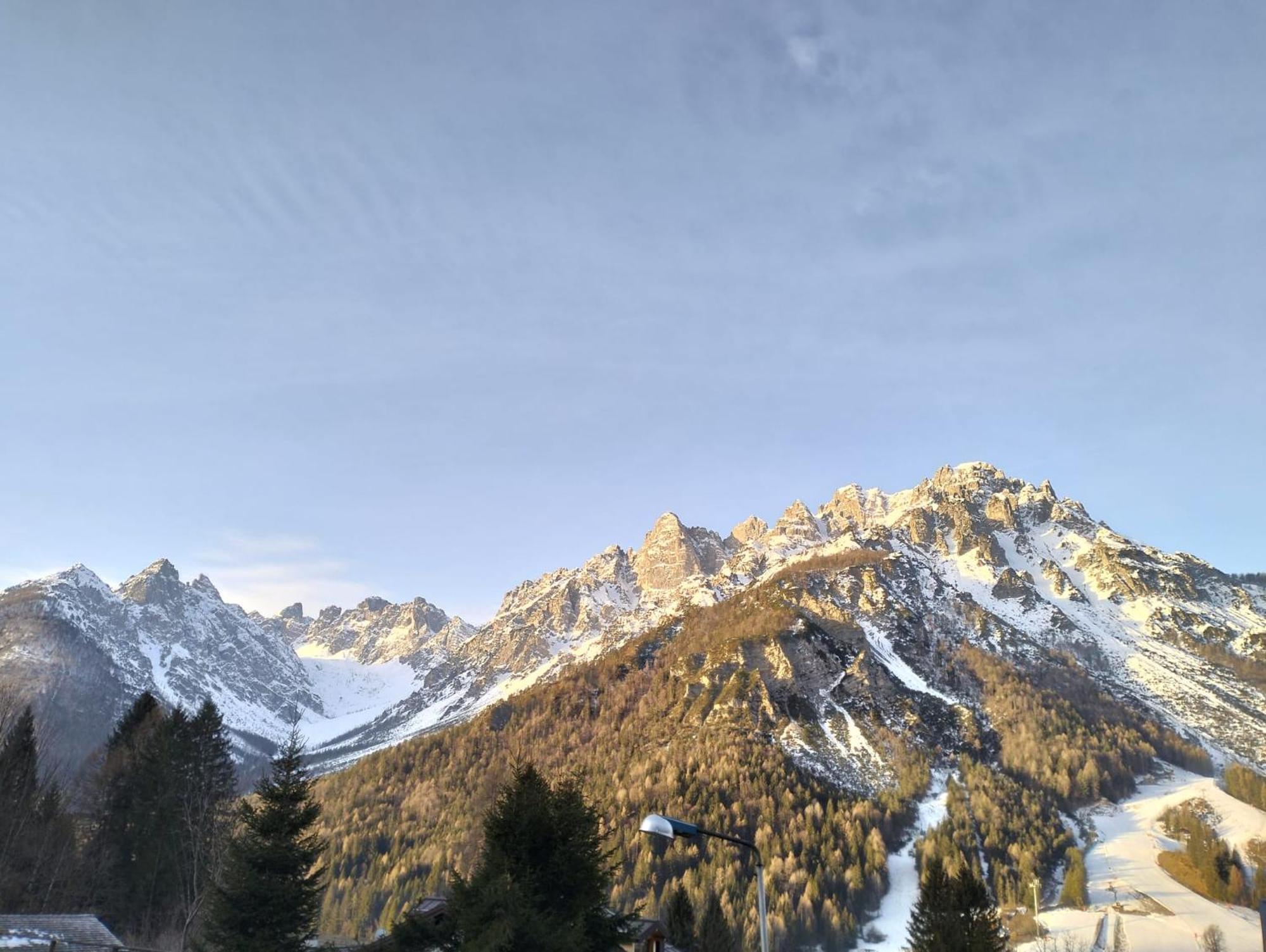 Vista Mozzafiato Sulle Dolomiti Friulane Apartment Forni di Sopra Luaran gambar